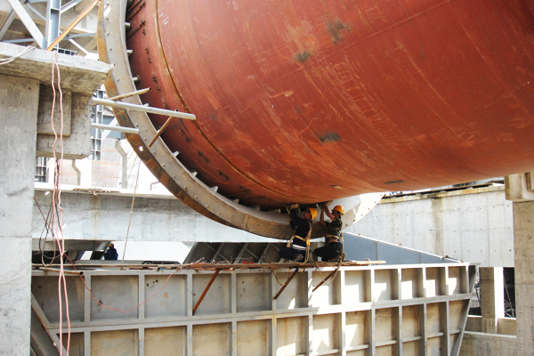 石灰回轉(zhuǎn)窯窯頭罩安裝圖